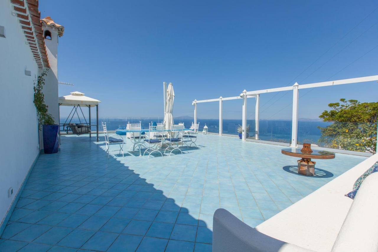 Villa Venus In Penisola Sorrentina มัสซาลูเบรนเซ ภายนอก รูปภาพ