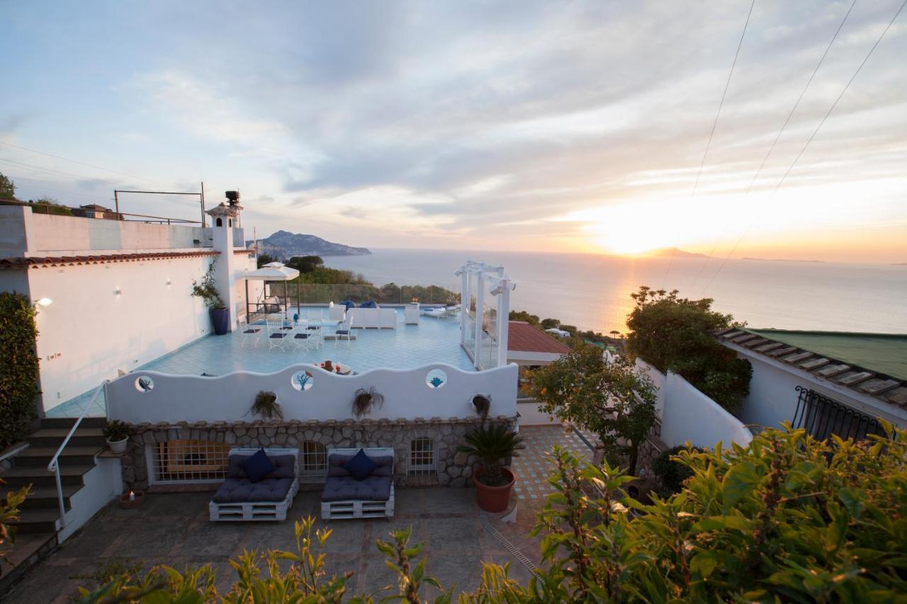Villa Venus In Penisola Sorrentina มัสซาลูเบรนเซ ภายนอก รูปภาพ