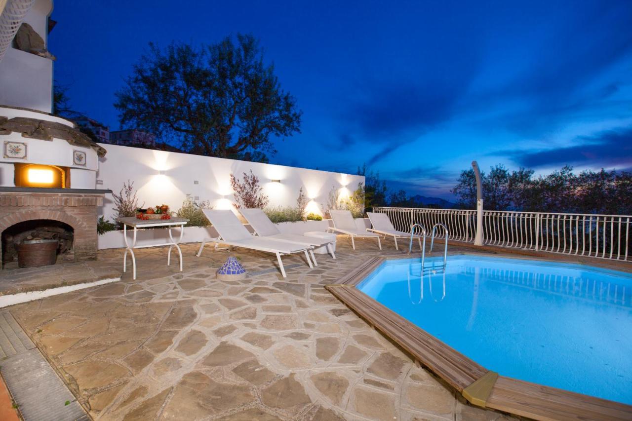Villa Venus In Penisola Sorrentina มัสซาลูเบรนเซ ภายนอก รูปภาพ
