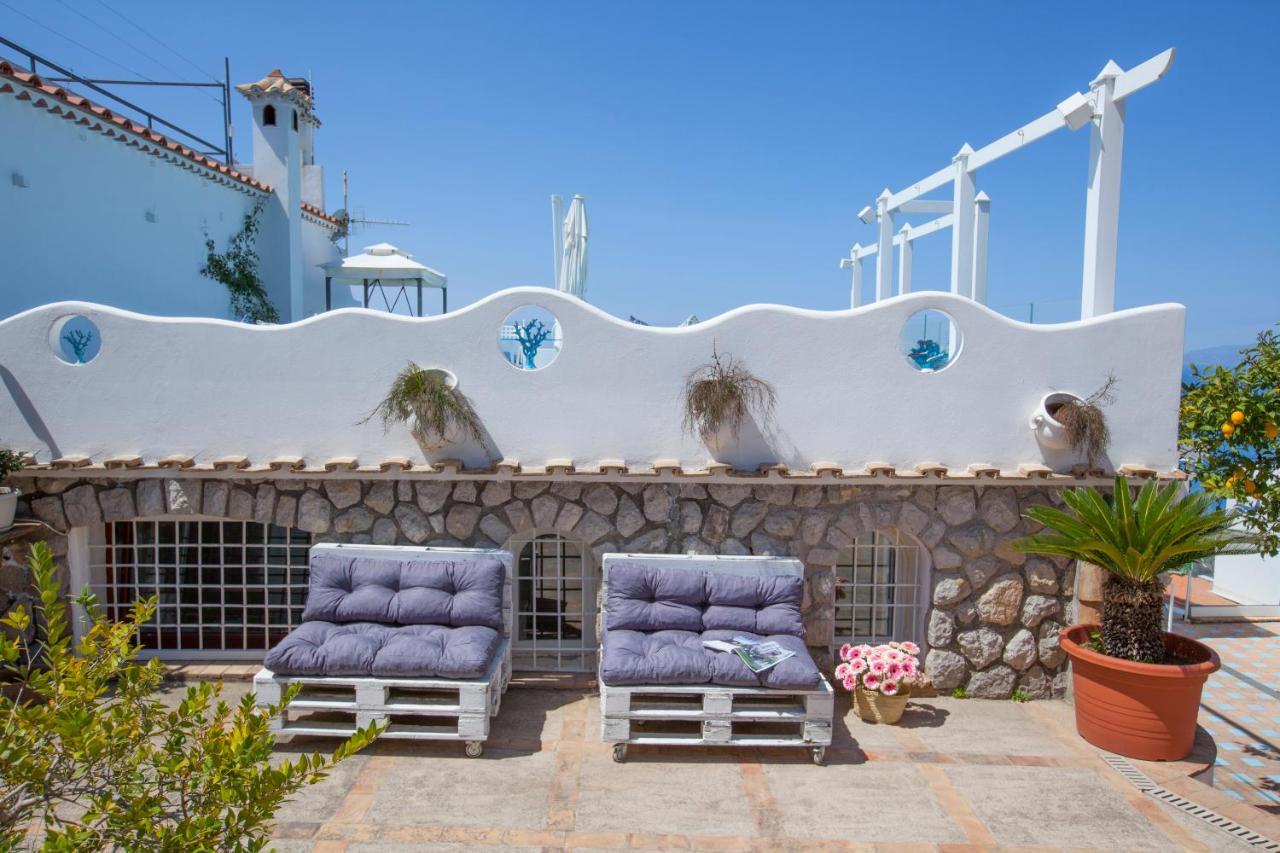 Villa Venus In Penisola Sorrentina มัสซาลูเบรนเซ ภายนอก รูปภาพ