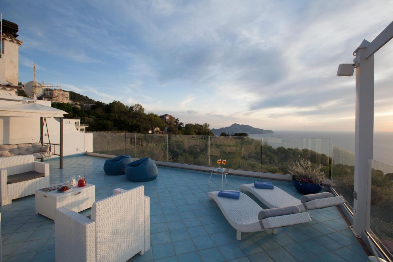Villa Venus In Penisola Sorrentina มัสซาลูเบรนเซ ภายนอก รูปภาพ